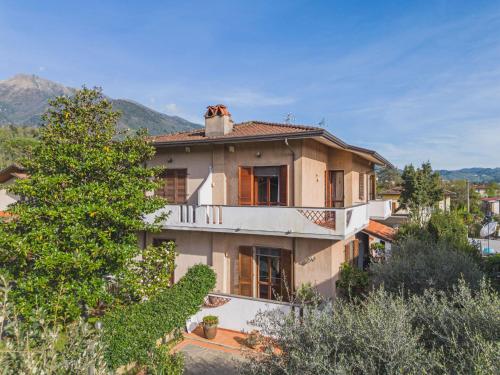 Holiday Home Orchidea by Interhome — 4-Star Luxury Hotel in Camaiore, Italy