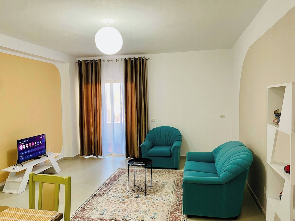 EasySleep City Center — 4-Star Luxury Hotel in Divjake, Albania