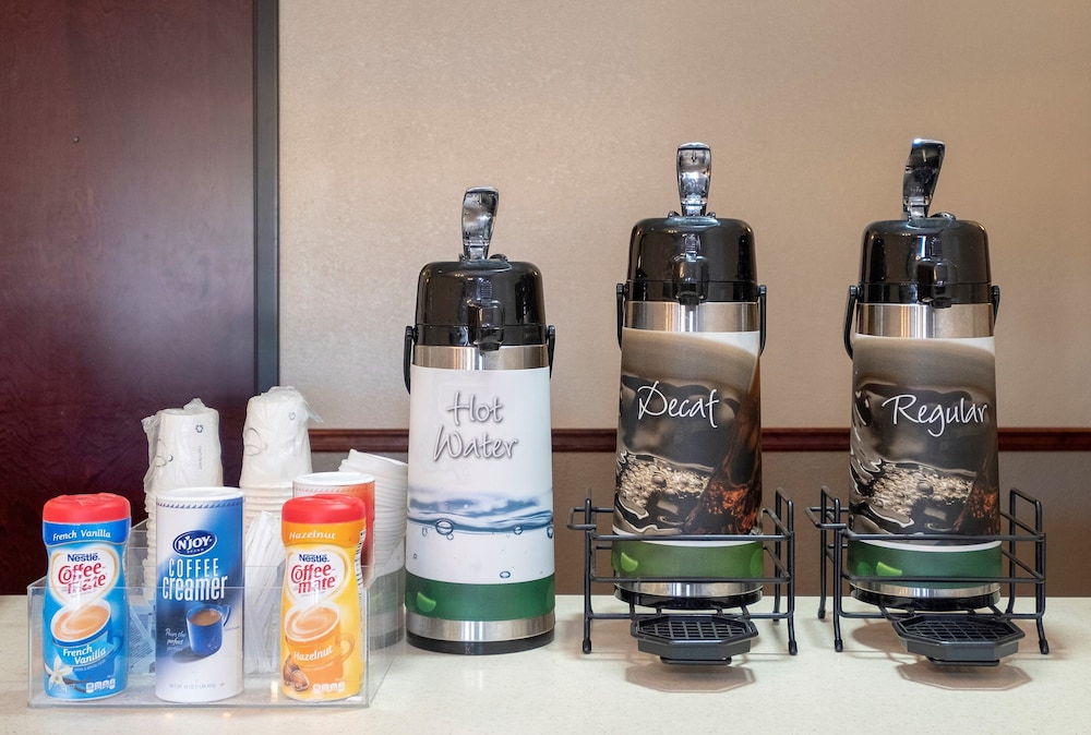 Red Roof Inn Hartselle - photo 26