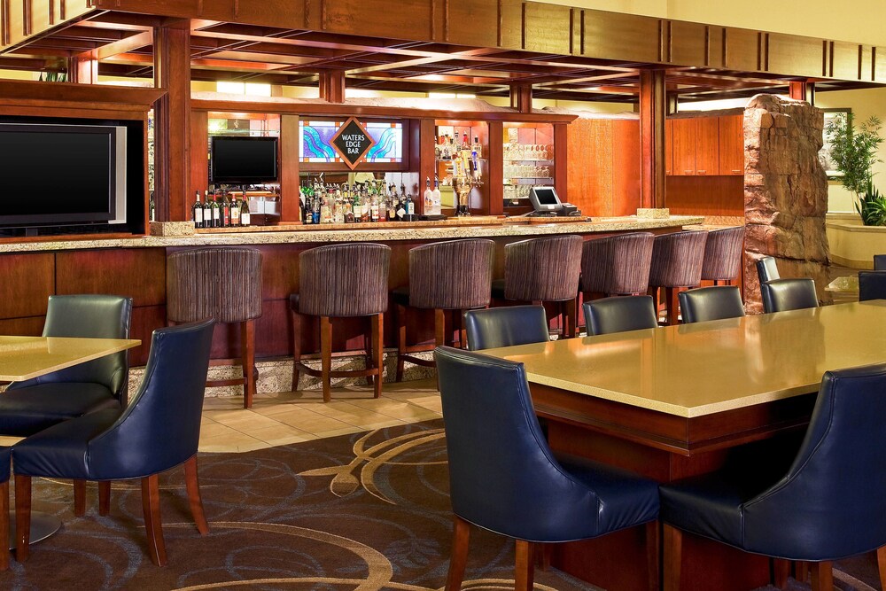 Sheraton Sioux Falls Hotel & Convention Center - photo 25