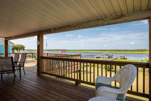 Sound Sleeper by Oak Island Accommodations - photo 32