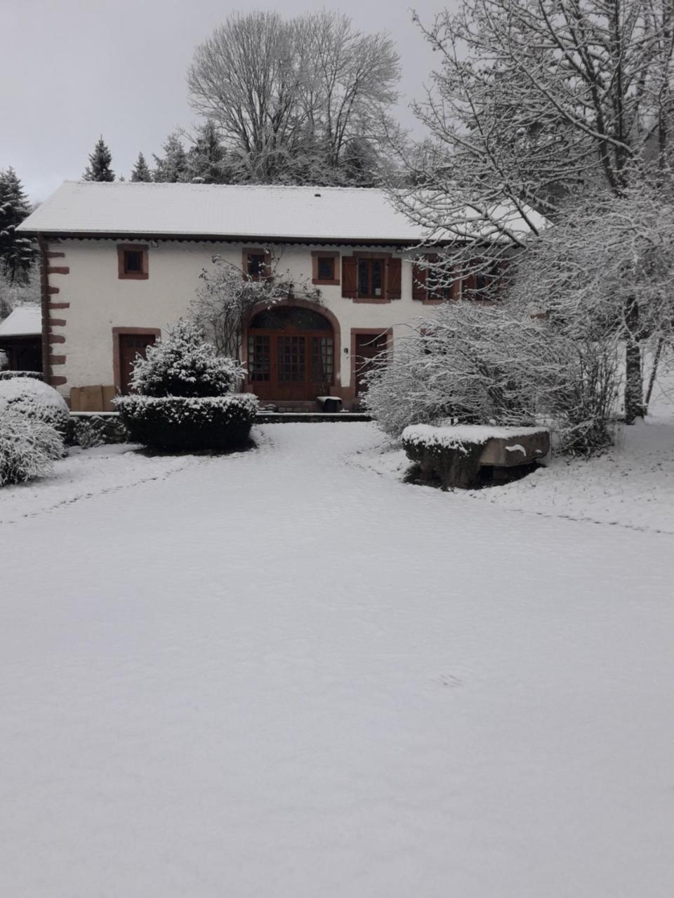 La Grande Ferme — hotel in La Chapelle-Saint-Luc