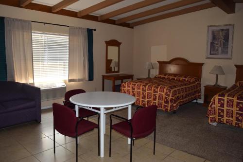 Butterfield Stage Motel - photo 4