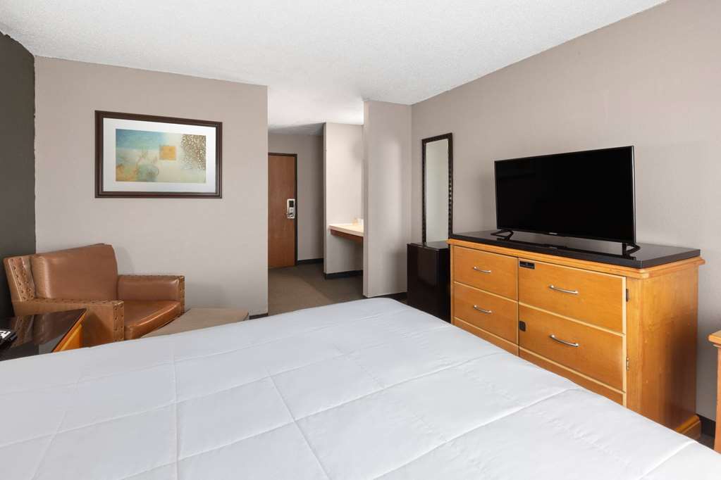 Travelodge by Wyndham Redwood Falls - photo 24