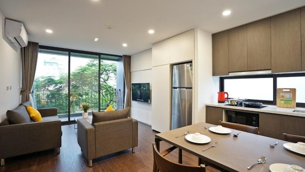 Luxe Paradise Residence 11 To Ngoc Van 17761778 — Tay Ho