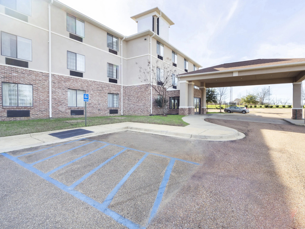 Ramada by Wyndham Jackson MS - photo 6