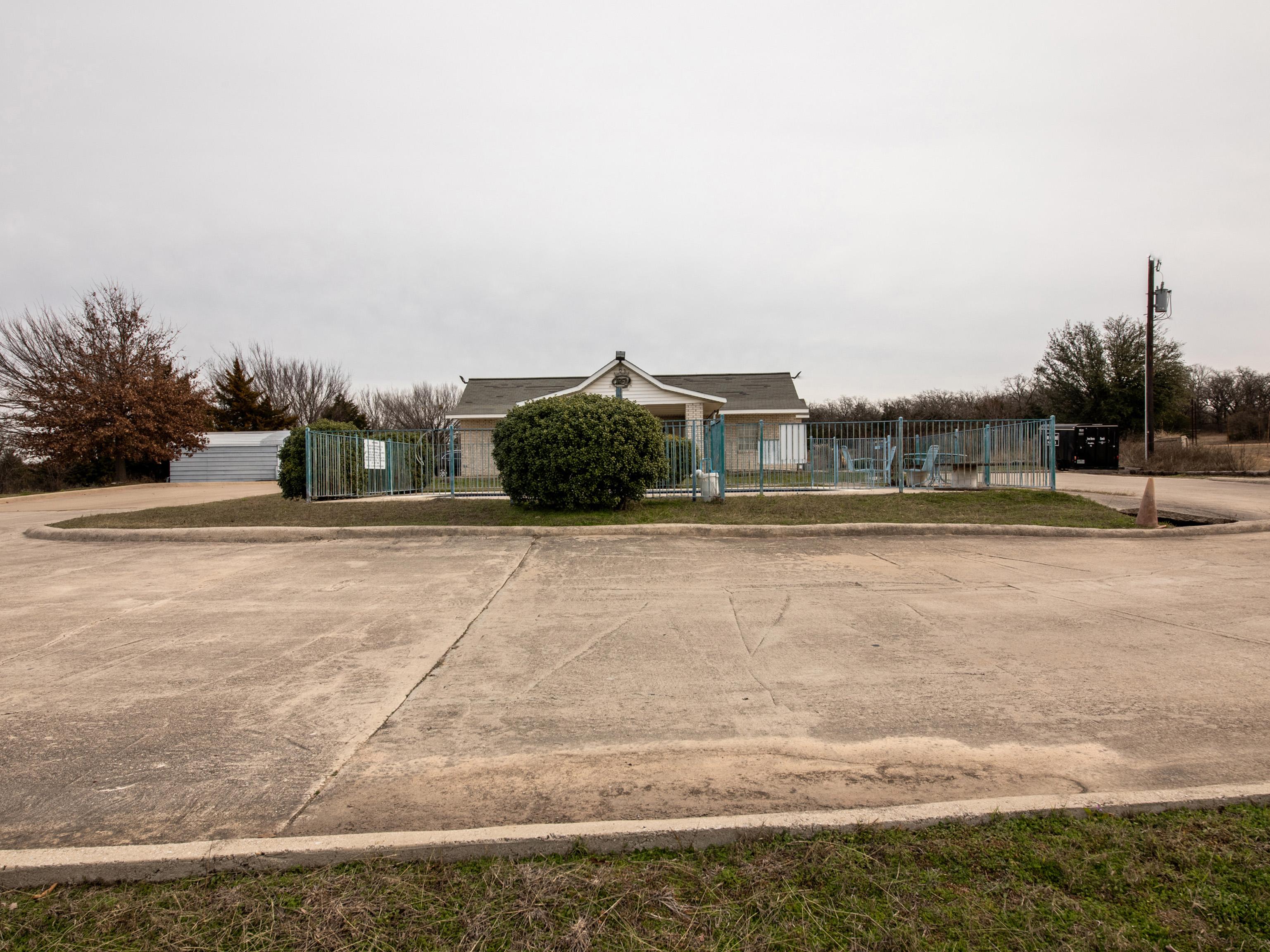 OYO Hotel Decatur TX Hwy 287 Northwest - photo 3