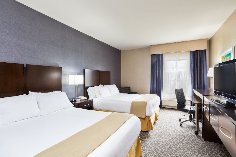 Holiday Inn Express Hotel & Suites Mt. Holly by IHG - photo 12