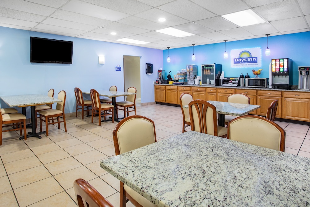 Travelodge by Wyndham Livonia Canton Novi Detroit Area - photo 16
