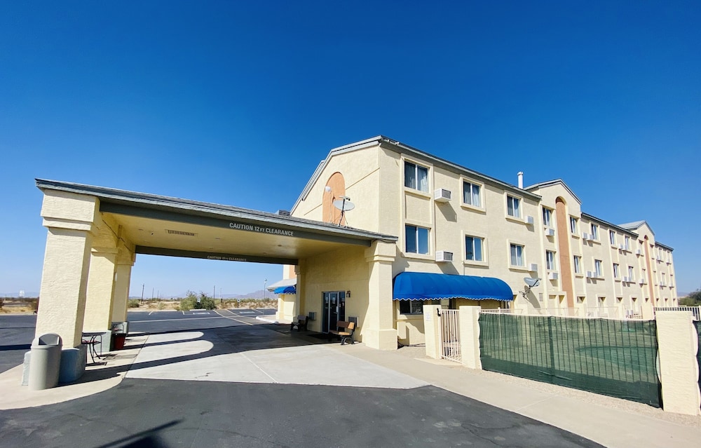 Americas Choice Inn And Suites - photo 32