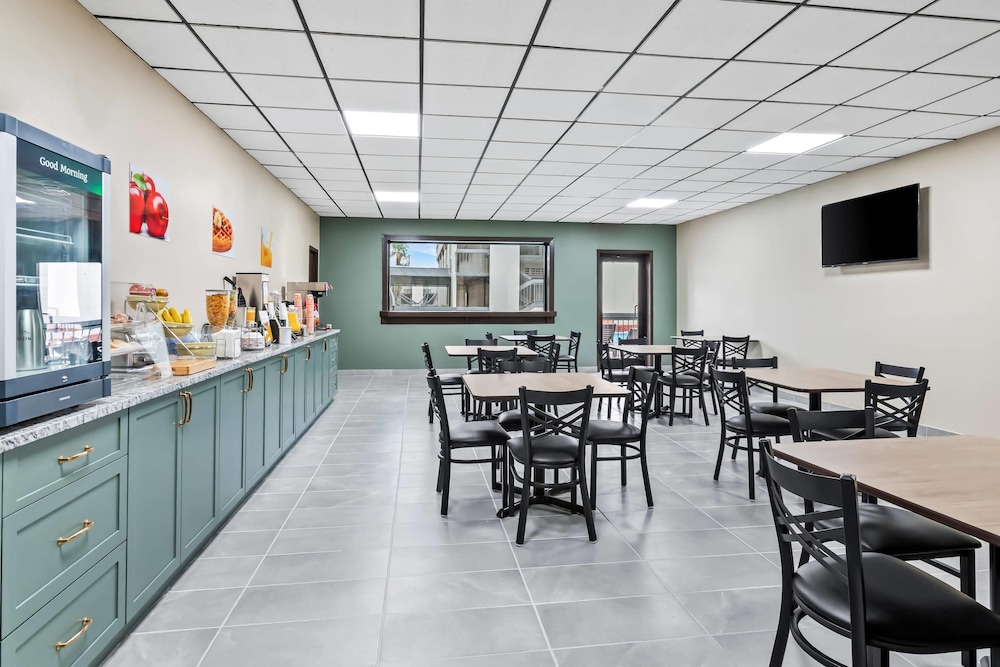 Quality Inn Harvey New Orleans - photo 25