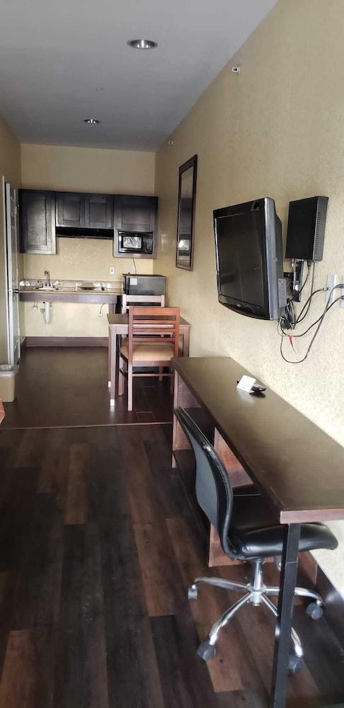 Highlands Suites - photo 9