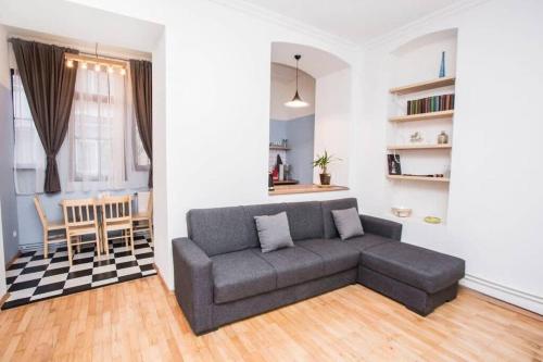 Opera House 2BR Apt with Tbilisi Charm By Wehost