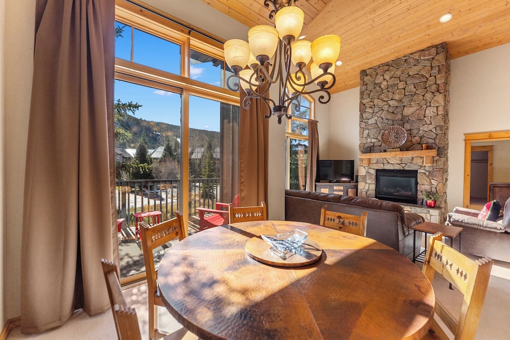 Campfire #13 in Keystone, United States