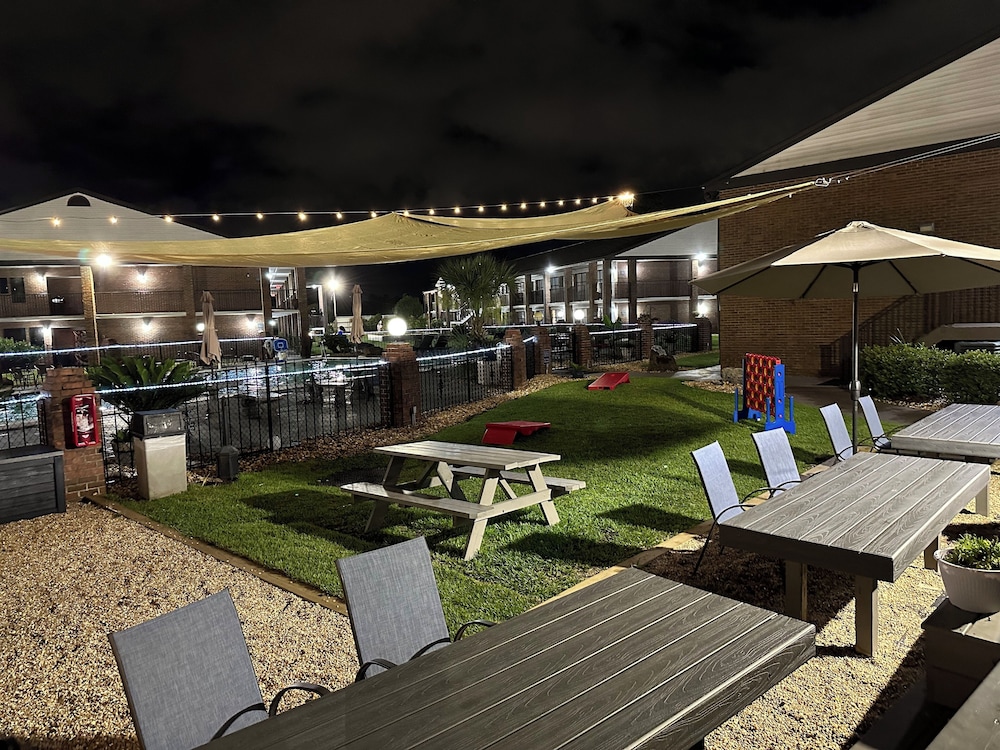 At Home Inn & Suites - photo 89