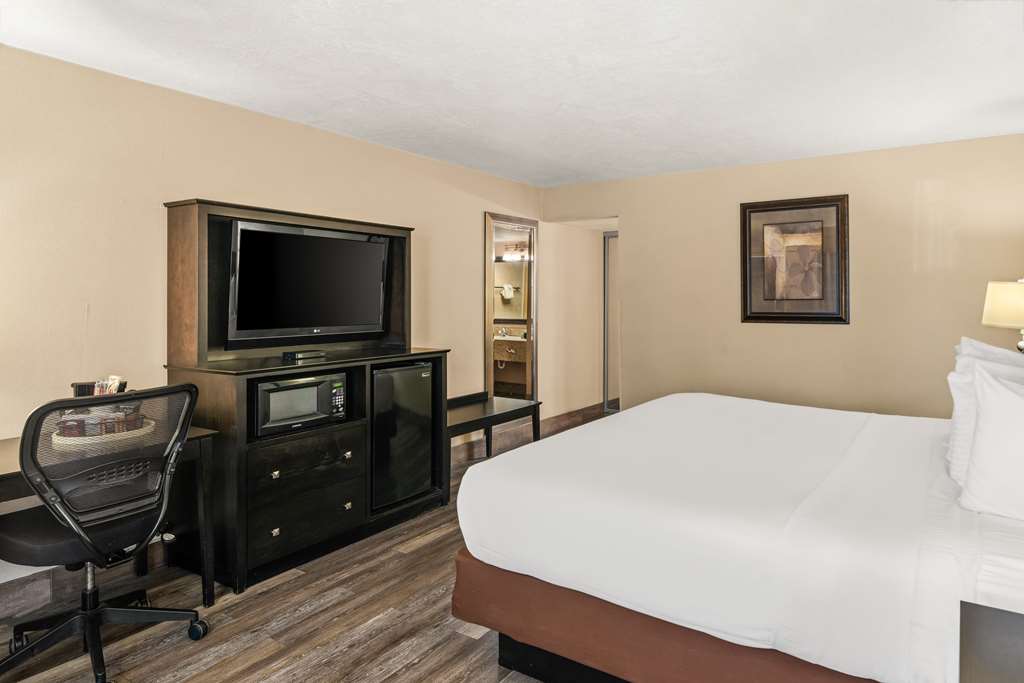 Best Western Coral Hills - photo 14