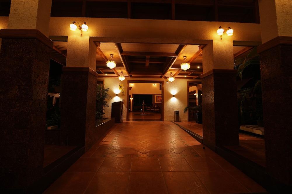 Gokulam Grand Resort & Spa Kumarakom — Kottayam — photo 5