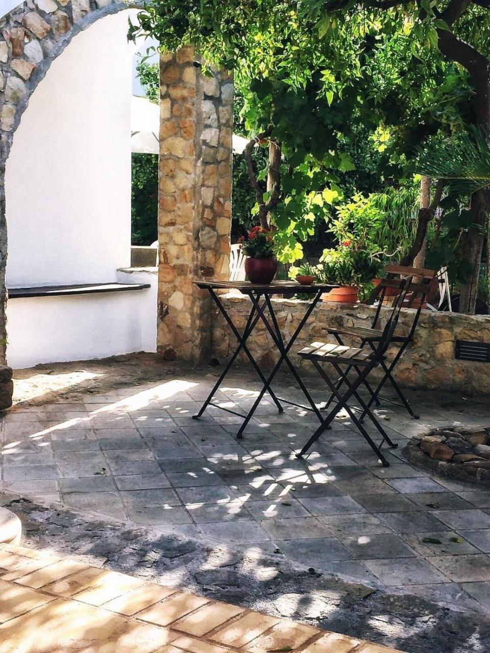 Dimora Damare — hotel in Caronia