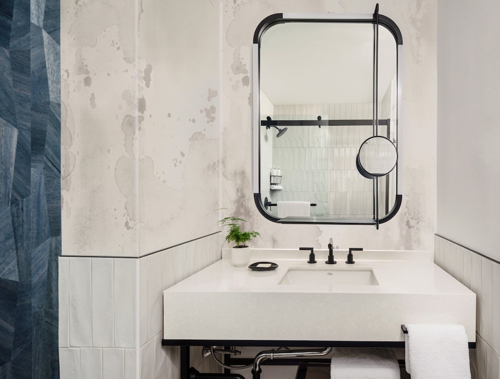 Kimpton Theta New York Times Square by IHG - photo 18