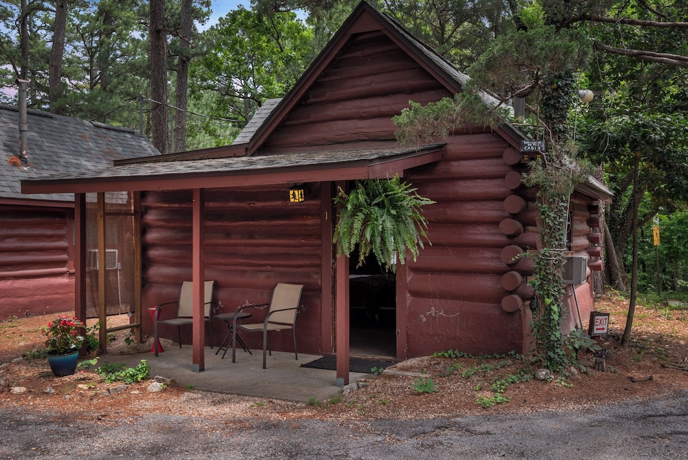 Tall Pines Inn - photo 176