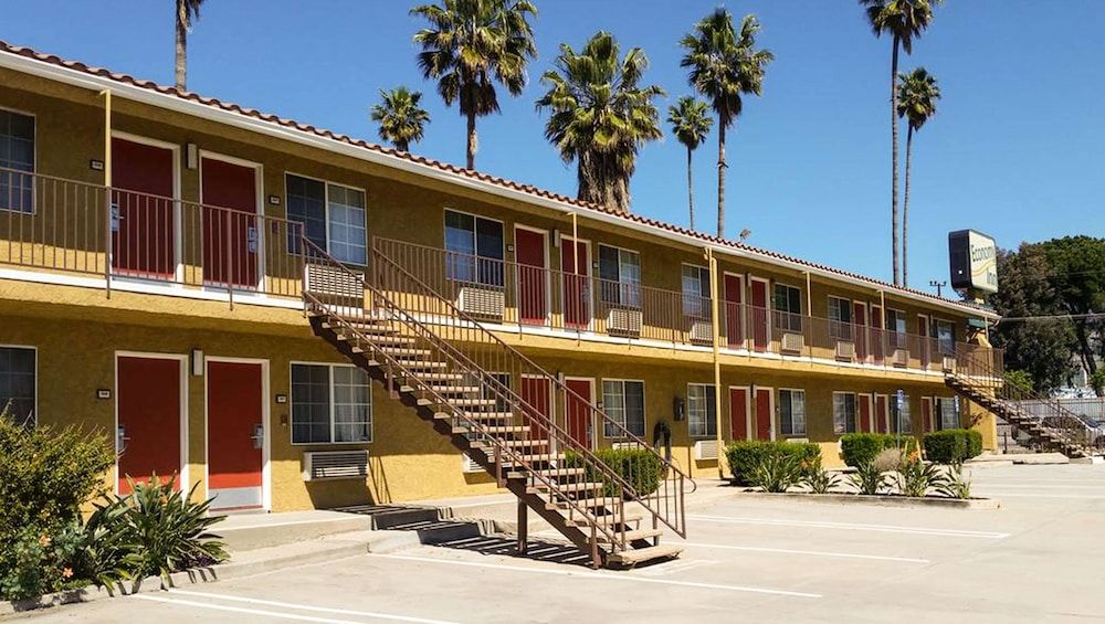 Economy Inn Motel Sylmar - photo 7