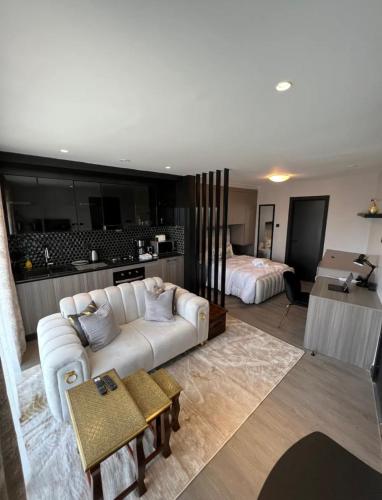 Chic & Cosy home in Nairobi Escada