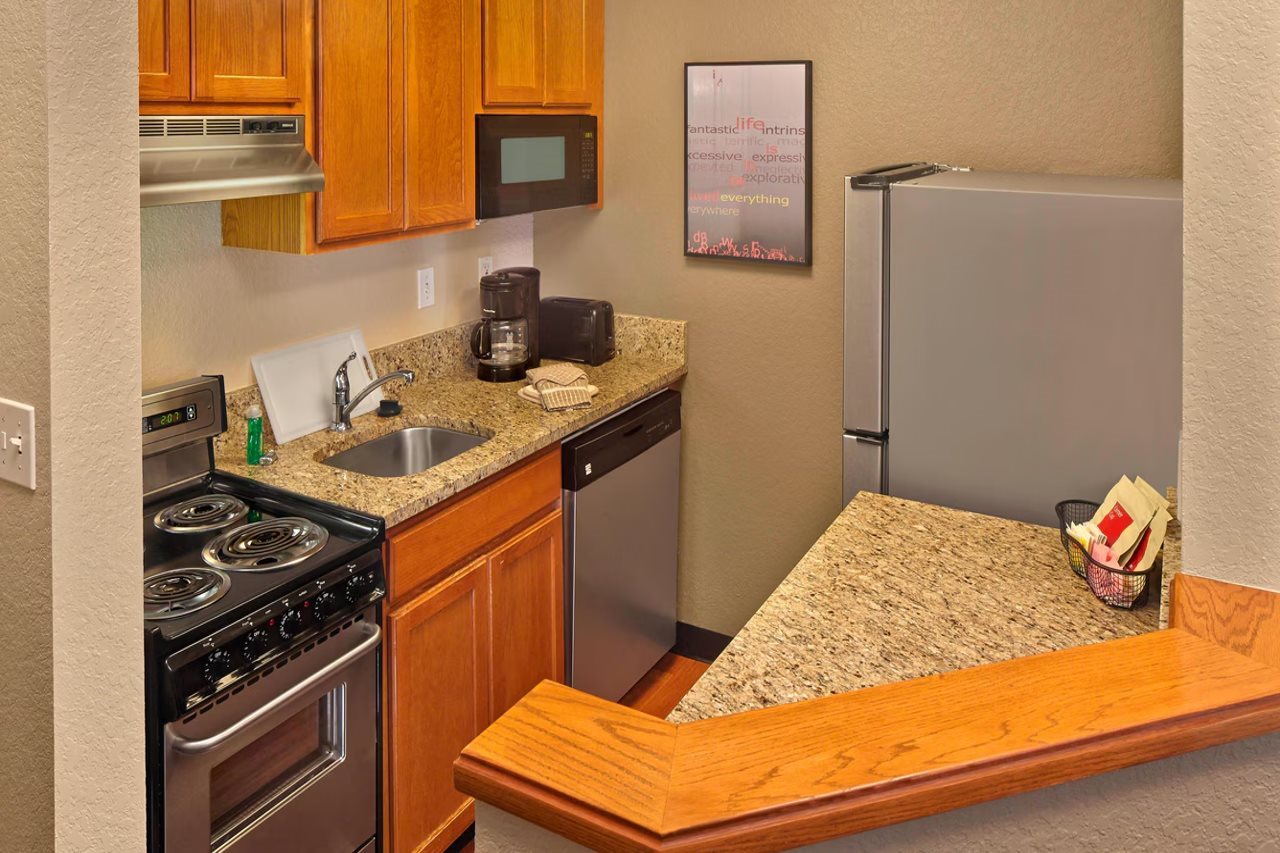 TownePlace Suites by Marriott Orlando East UCF Area - photo 17