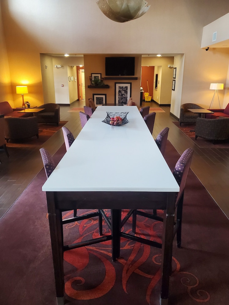 Hampton Inn & Suites Jamestown - photo 15