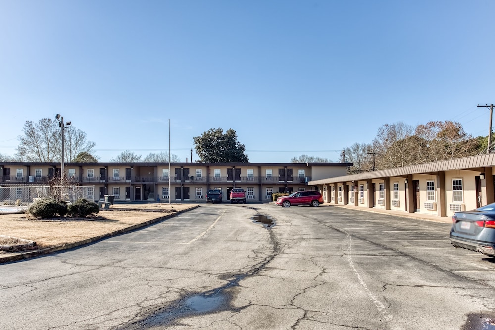 OYO Hotel Bald Knob near Searcy AR - photo 27