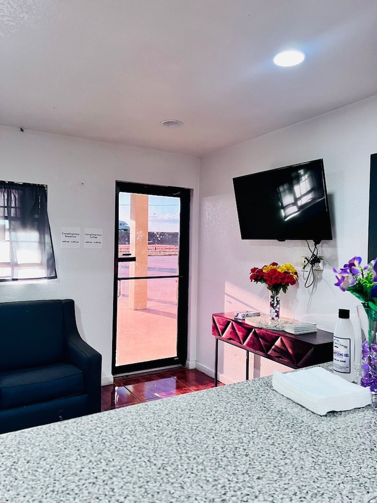 OYO Hotel Pearsall I 35 East - photo 2