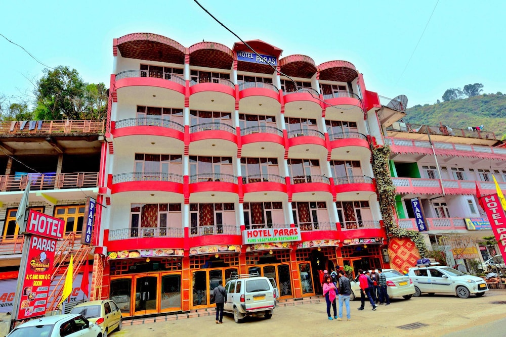 Hotel Paras By OYO Rooms in Mandi, India