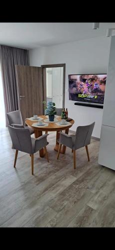 Mega Lux Apartament z Basenem & Spa — 4-Star Luxury Hotel in Ustronie Morskie, Poland