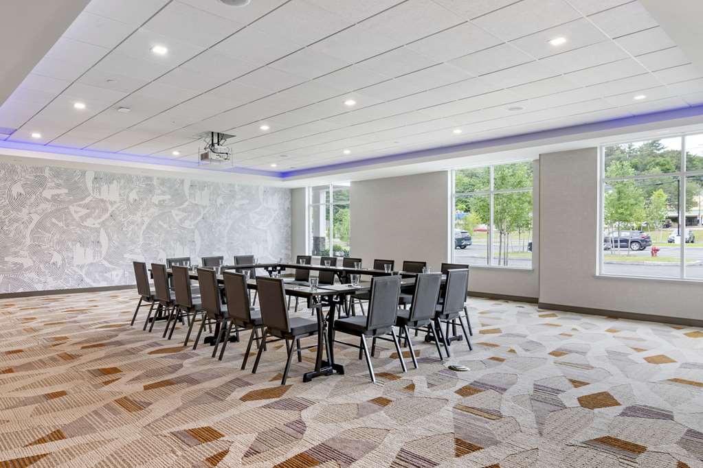 Cambria Hotel North Conway - photo 52