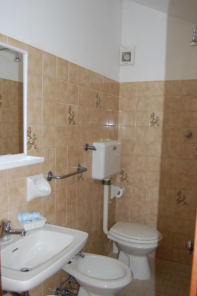 Hotel Flores — Riccione — photo 4