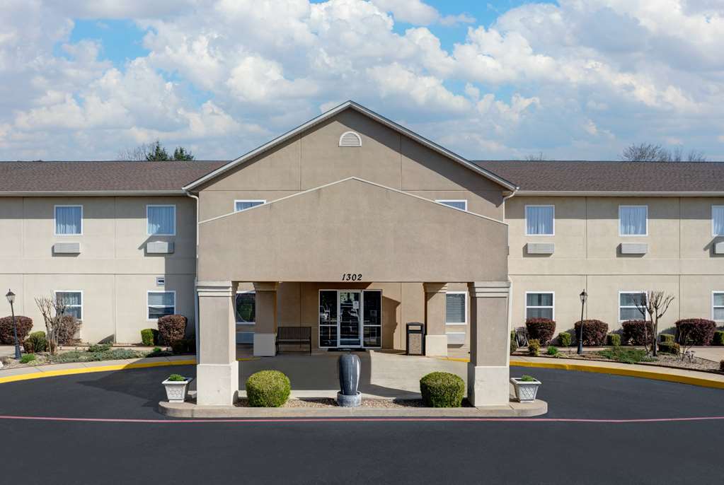 Days Inn & Suites by Wyndham Cabot - photo 28