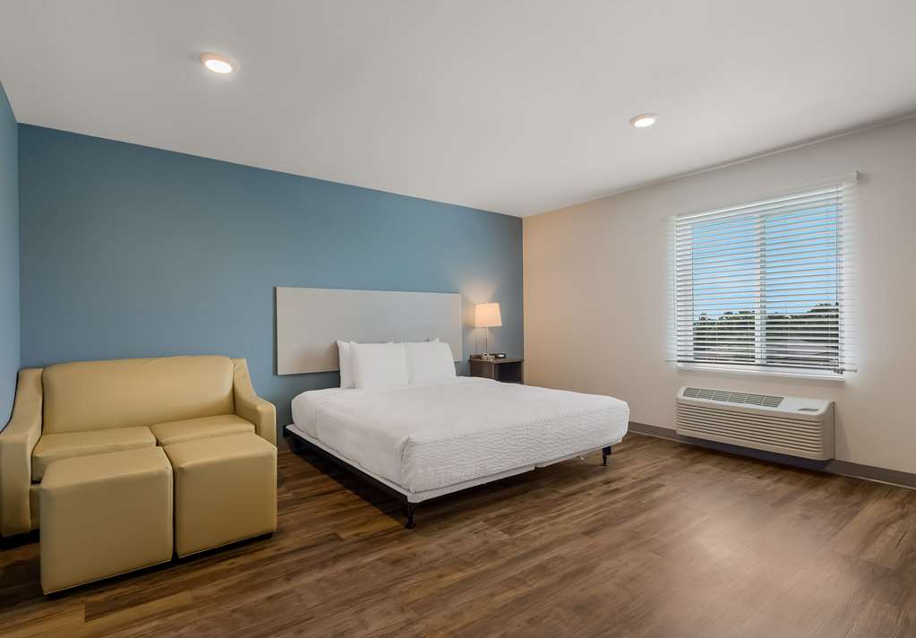 WoodSpring Suites Roanoke - photo 8