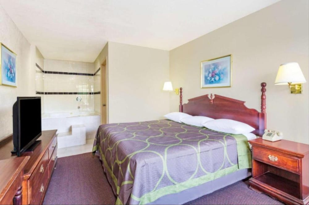 Ashland Studio Inn By OYO Richmond North near Kings Dominion - photo 5