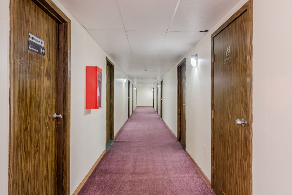 OYO Hotel Morton East Peoria I 74 - photo 20