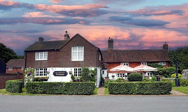 Two Sawyers - last minute hotel in Hastings