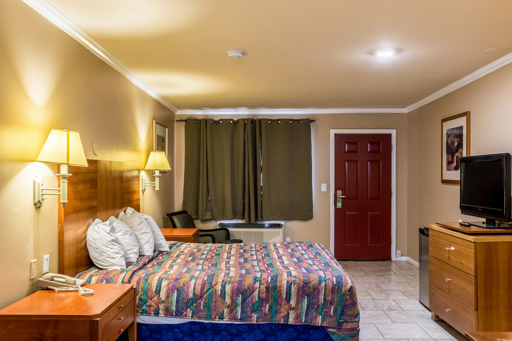 Wildcat Inn - photo 24