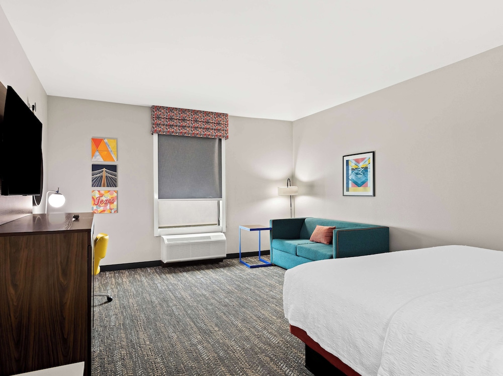 Hampton Inn Longview - photo 8