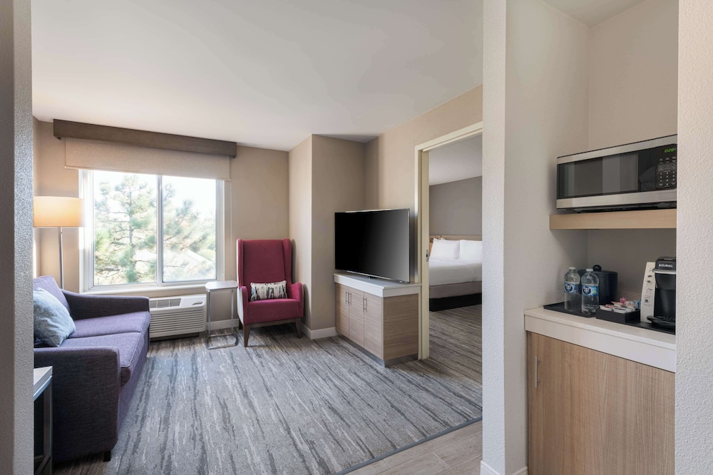 Hilton Garden Inn St. Charles - photo 26