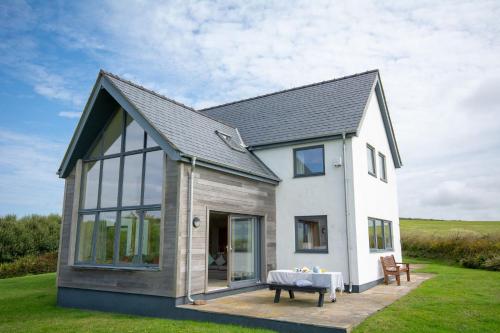 Ty Glan Y Mor - carbon neutral hotel in Beaumaris