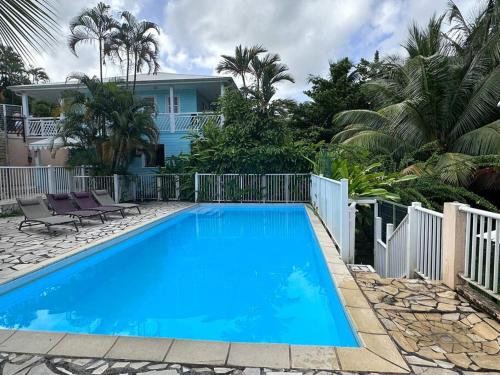 La Kaz à MaLou appartement de standing avec piscine et plage à 800m — 4-Star Luxury Hotel in Les Trois-Ilets, Martinique