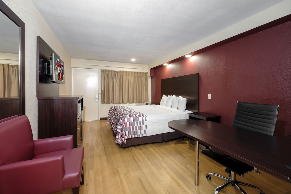 Red Roof Inn Tallahassee University - photo 21