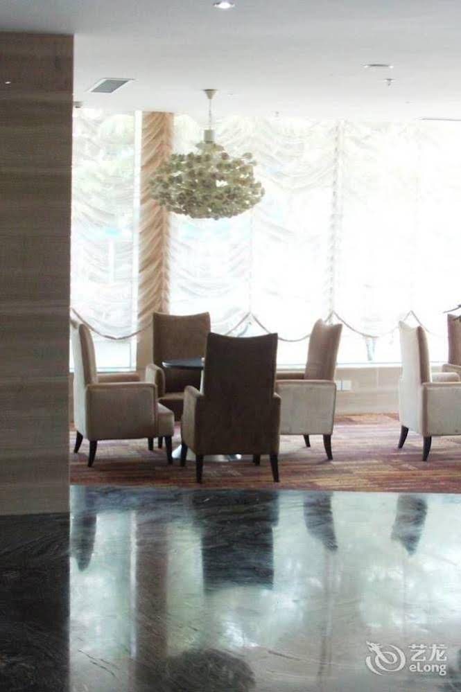 Mingren Jiaotong Hotel in Rongcheng, People's Republic of China