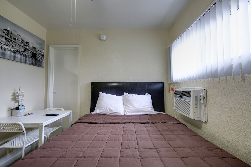 LA Ramona Motel - photo 36