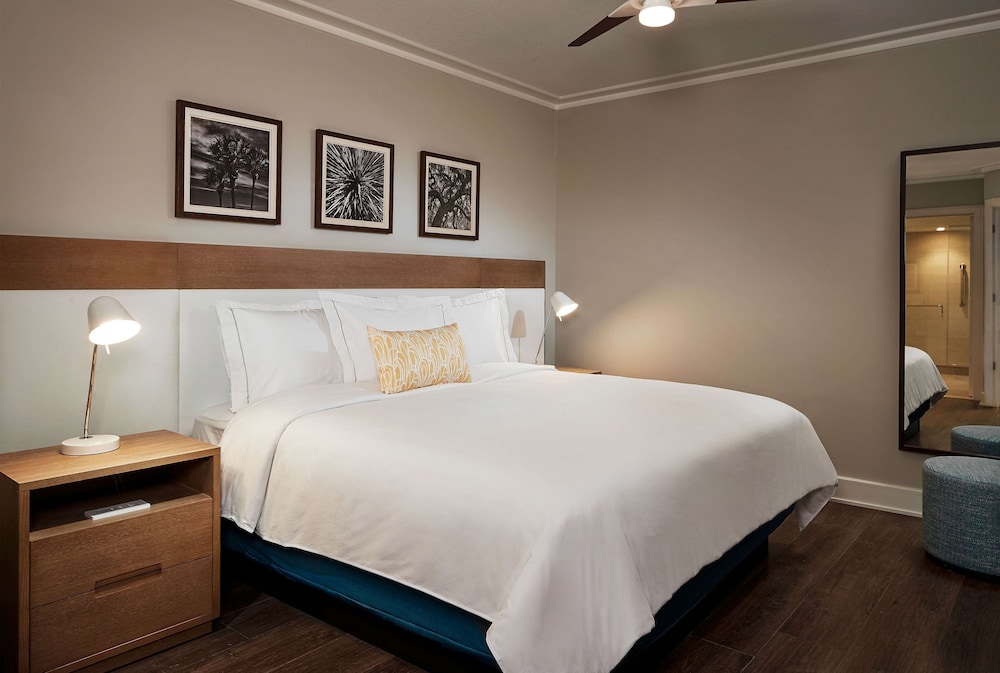 Hilton Grand Vacations Club Ocean Enclave Myrtle Beach - photo 10