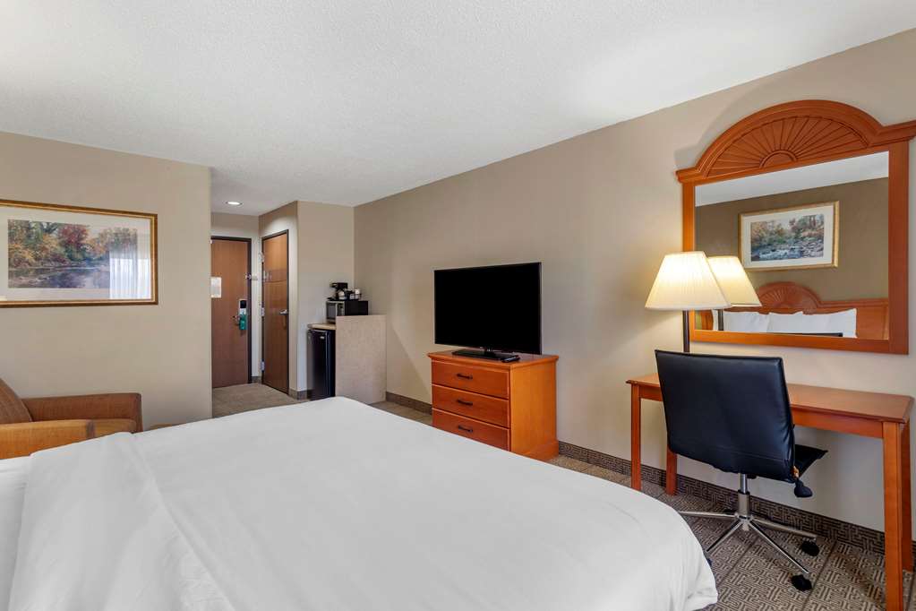Quality Inn & Suites Rockport Owensboro North - photo 10
