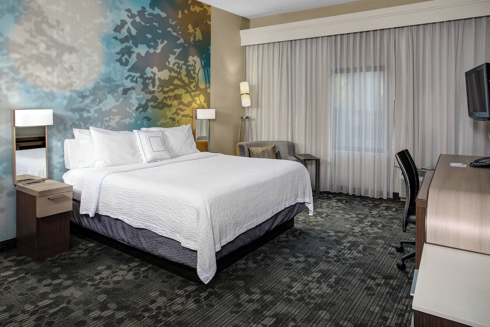 Courtyard by Marriott Cleveland Westlake - photo 16
